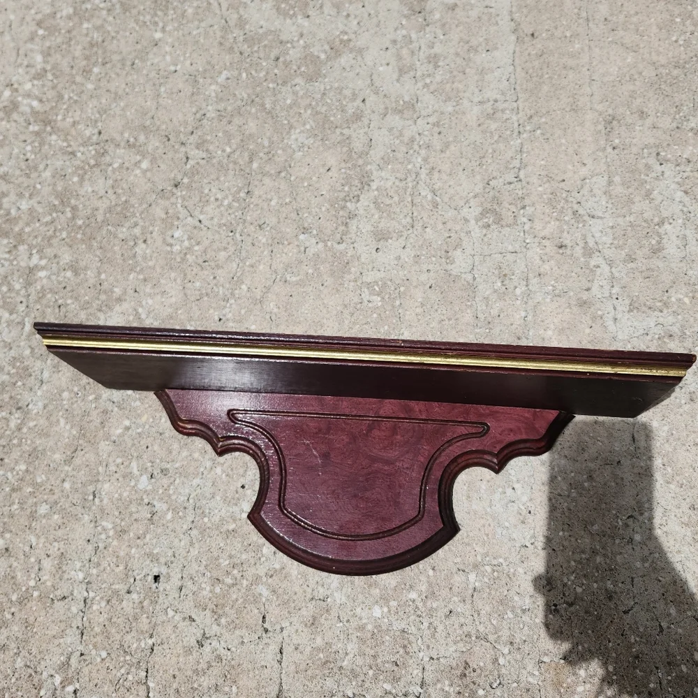 Vintage Gold Trimmed 17